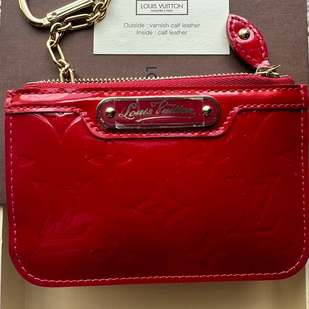 Louis Vuitton
key pouch
